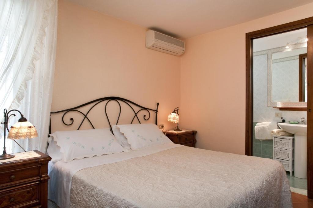 Bed&Breakfast Chiara Olbia Habitación foto