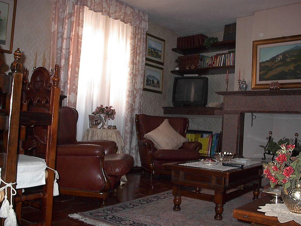 Bed&Breakfast Chiara Olbia Exterior foto